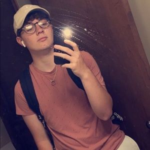 Meet your Posher, Cade